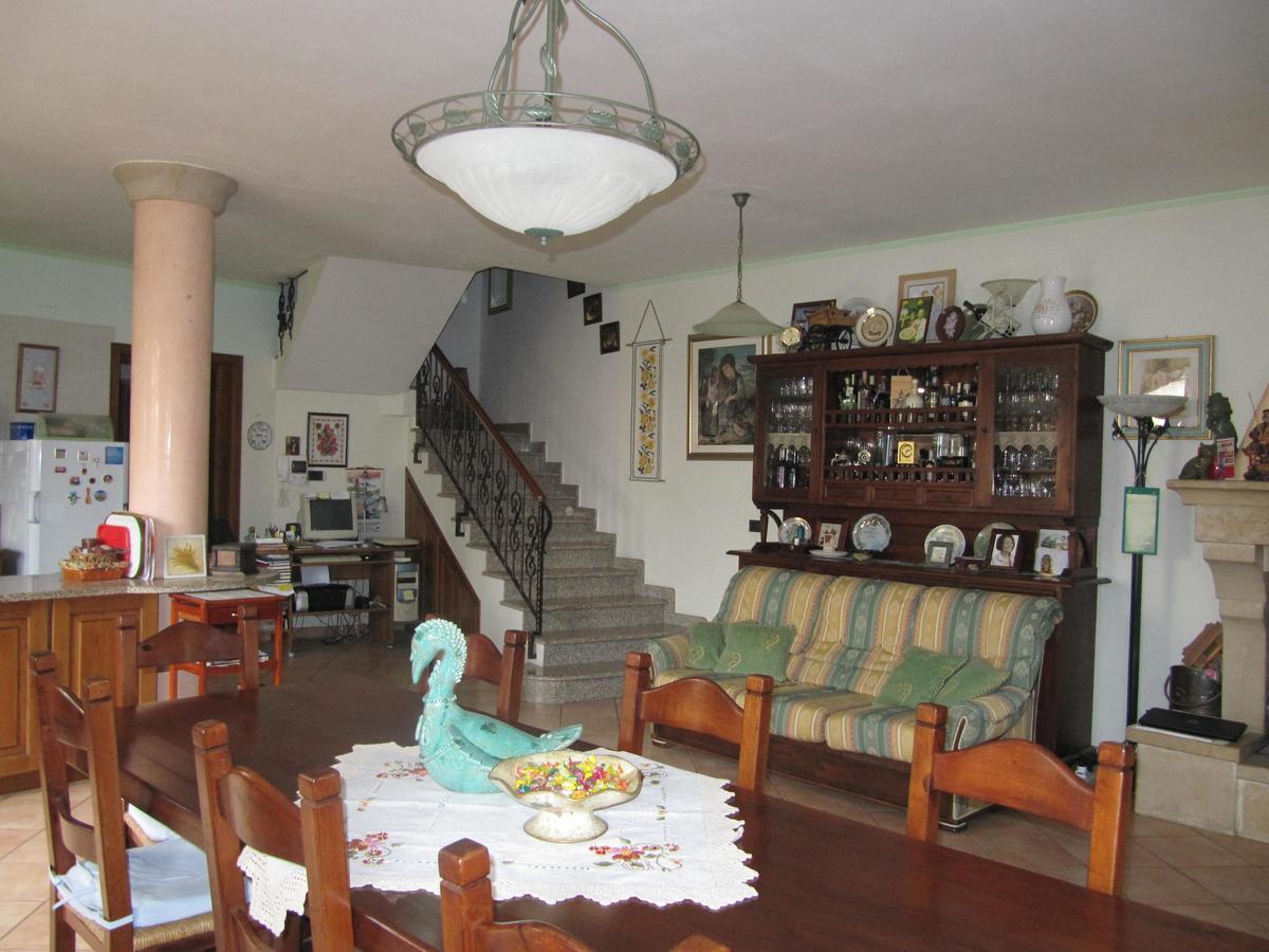 Il Portico Bed & Breakfast Uras Exterior photo